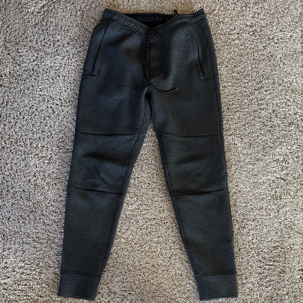 Charcoal gray American Eagle jogger sweatpants